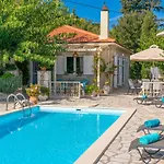 Regina -hidden Eden With Treehouse & Heated Pool Villa *