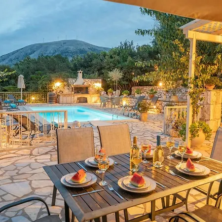 Private Close To Famous Myrtos With Private Boat! Villa Agia Efimia