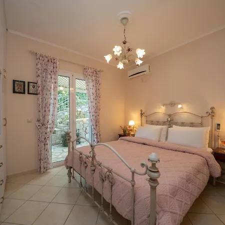 Villa Hidden Eden With Treehouse&heated Pool Agia Efimia