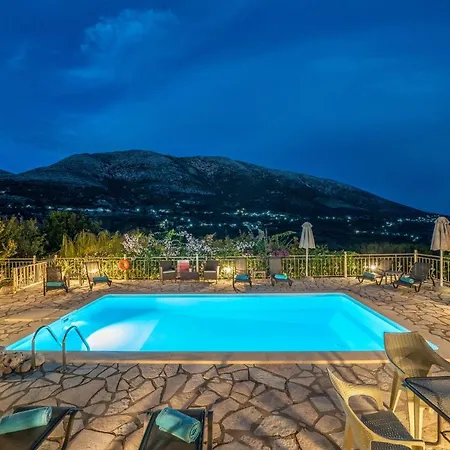 Hidden Eden With Treehouse&heated Pool