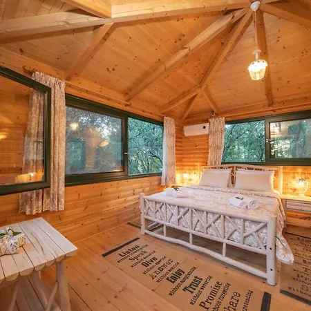 Villa Regina -Hidden Eden With Treehouse & Heated Pool * Agia Efimia