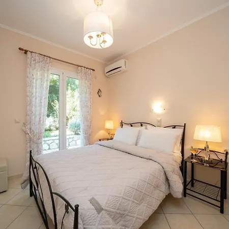 Villa Regina -Hidden Eden With Treehouse & Heated Pool * Agia Efimia